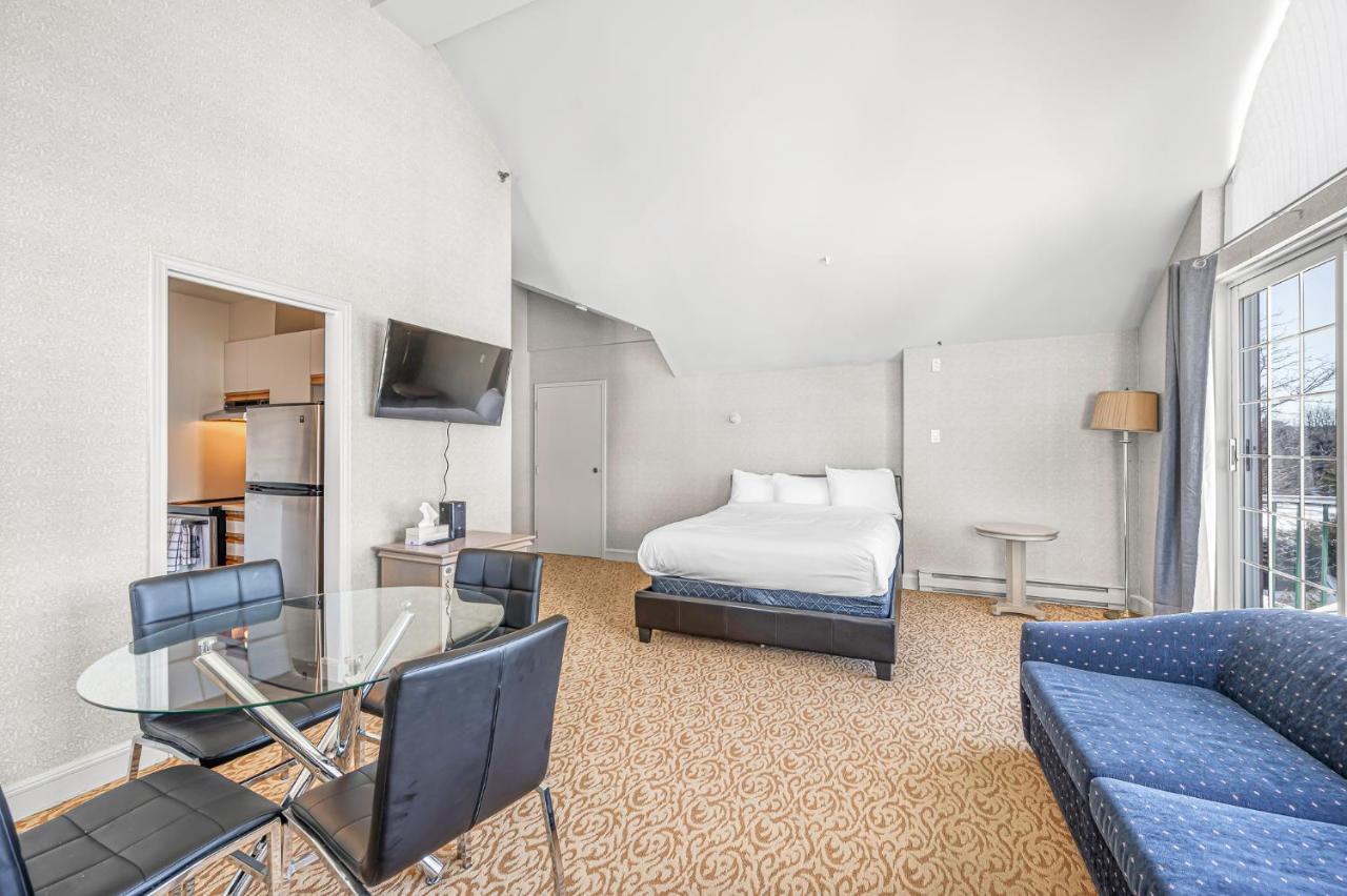 Le Domaine Chambre D'Hotel A Saint-Sauveur-des-Monts Zewnętrze zdjęcie